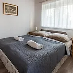 Adel Vendeghaz Guest house Zamardi
