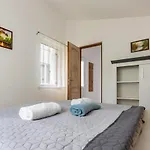 Adel Vendeghaz Zamardi