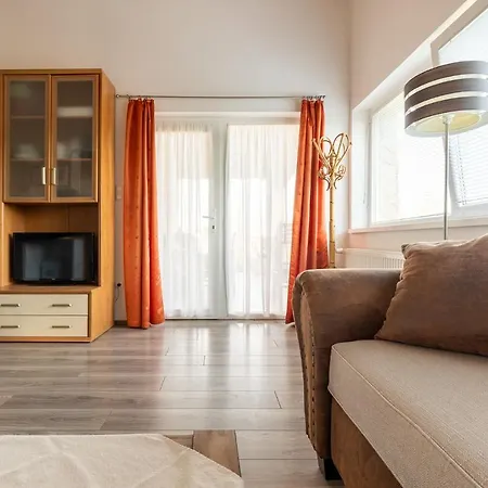 Guest house Adel Vendeghaz
