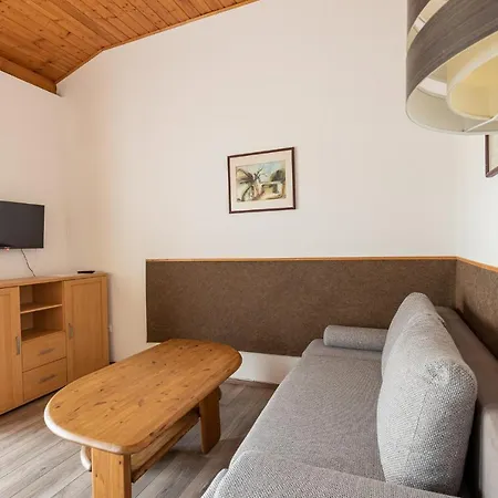 Adél Casa de hóspedes 3*