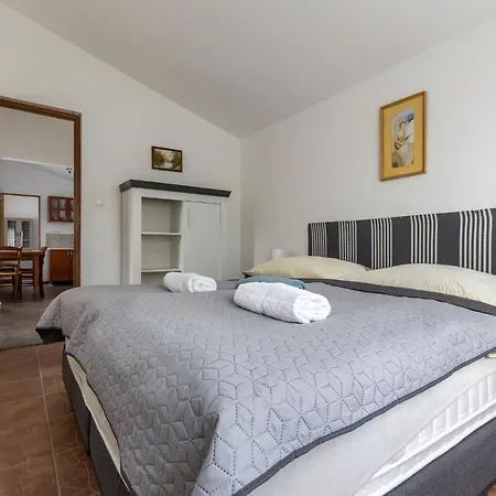 Adél Casa de hóspedes Zamárdi