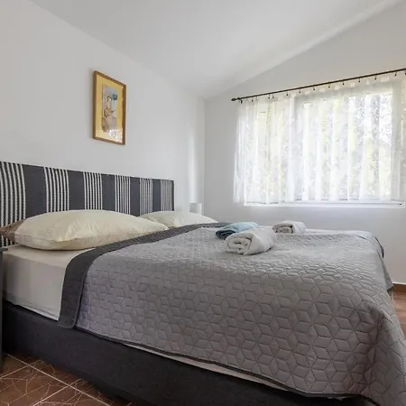 Adel Vendeghaz Guest house